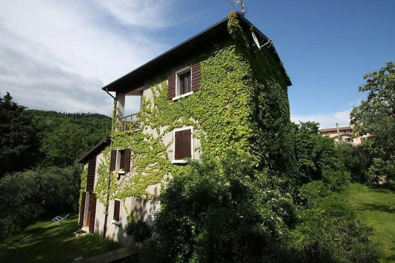 Вилла Casa Dei Salici Бардолино